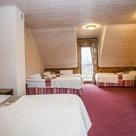 Bed and breakfast Milocin Park Centrum Wypoczynkowo-konferencyjne