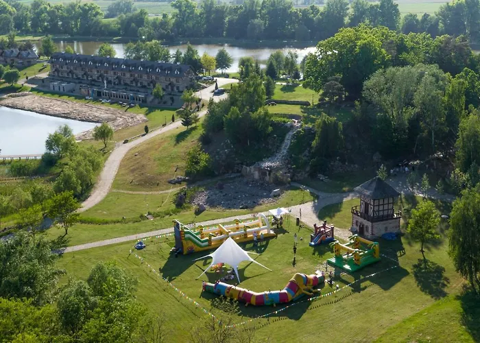 Milocin Park Centrum Wypoczynkowo-Konferencyjne 4*