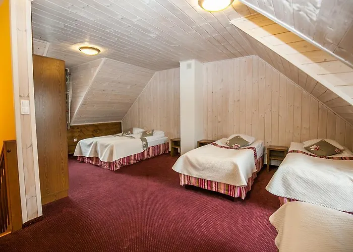 Bed & Breakfast Milocin Park Centrum Wypoczynkowo-Konferencyjne 4*