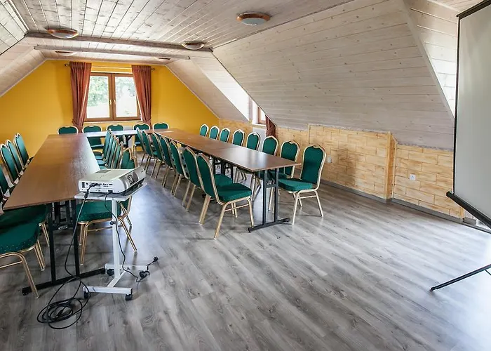 Bed & Breakfast Milocin Park Centrum Wypoczynkowo-Konferencyjne Pierwoszow